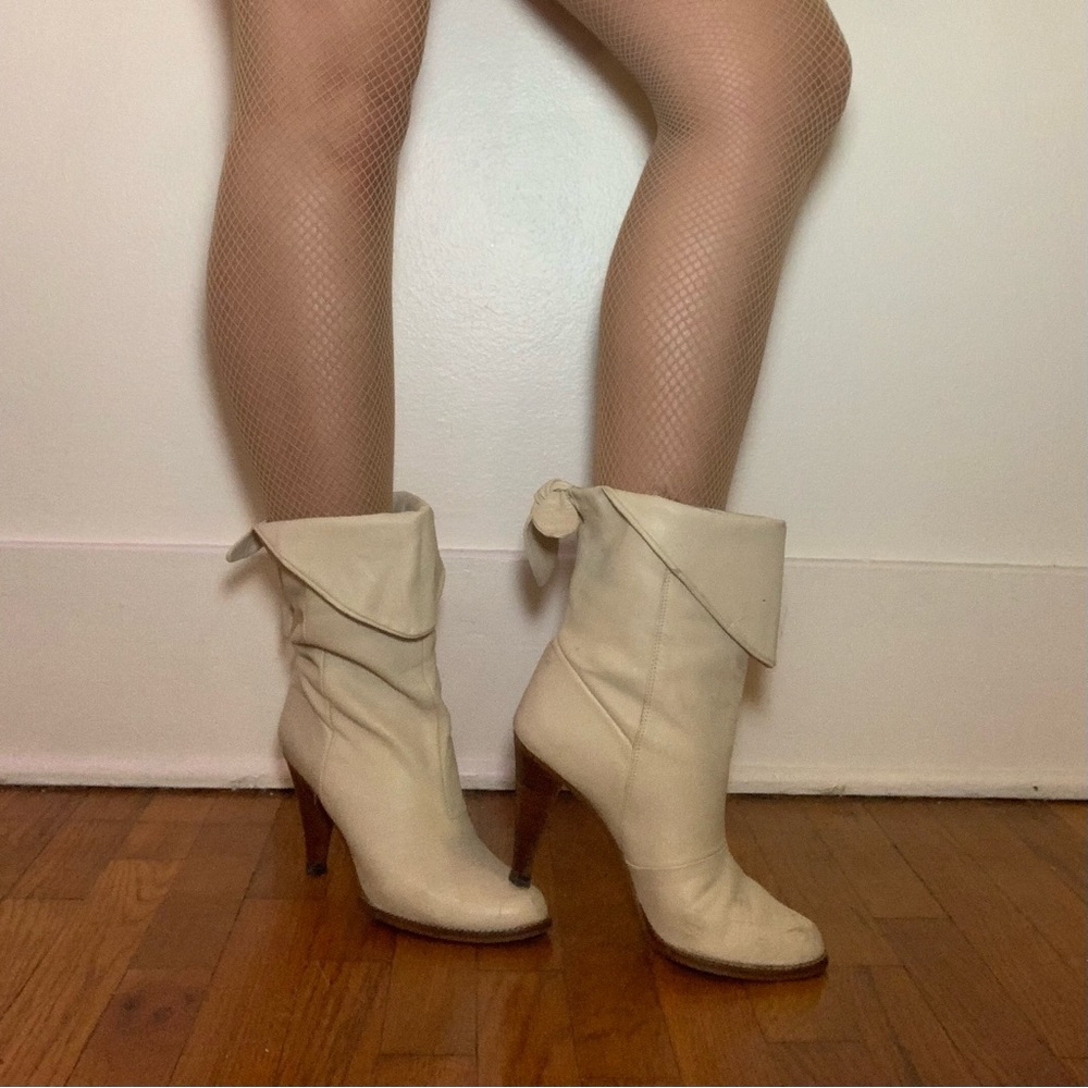Vintage 9 West Q Sondra Leather boot Sz. marked 8 / Fits Sz. 7